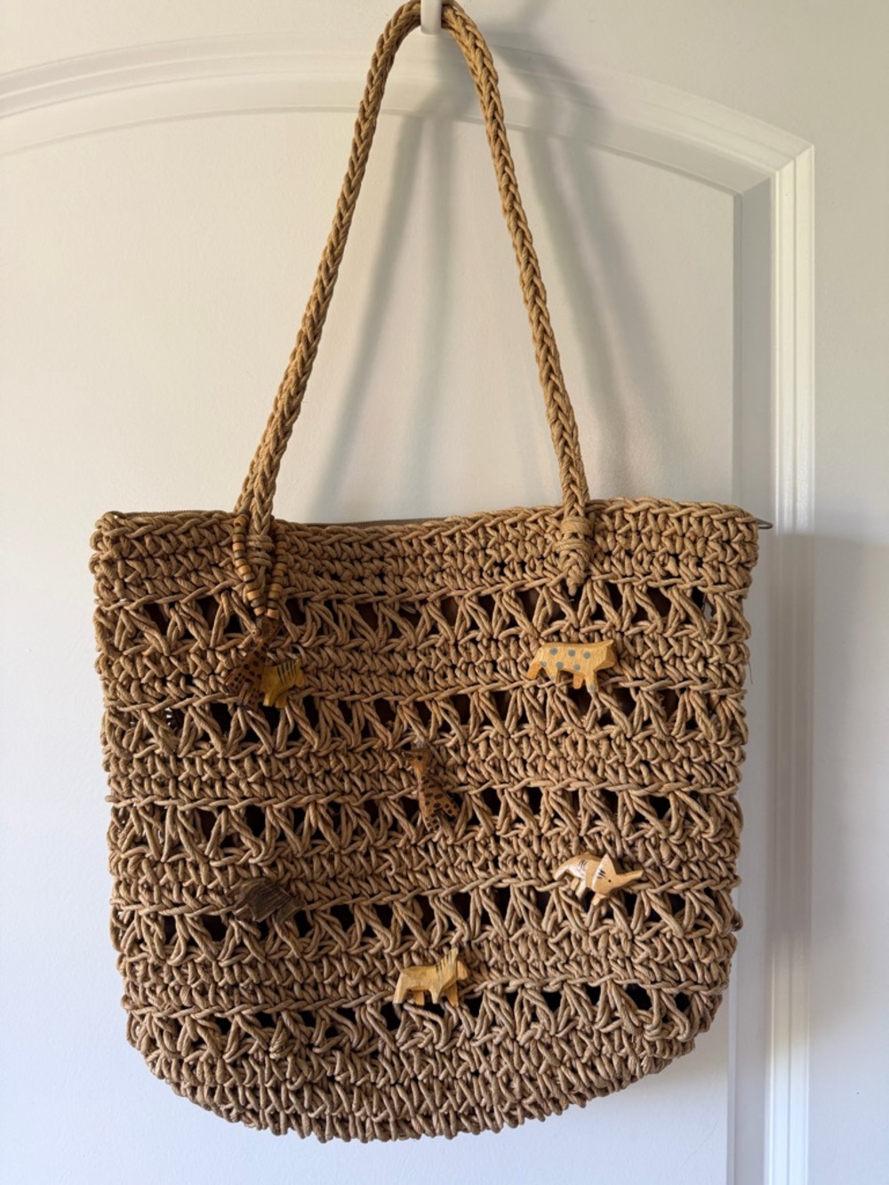 Vintage St. John’s Bay Boho Woven Straw Tote Bag Wooden Safari Animal Charms